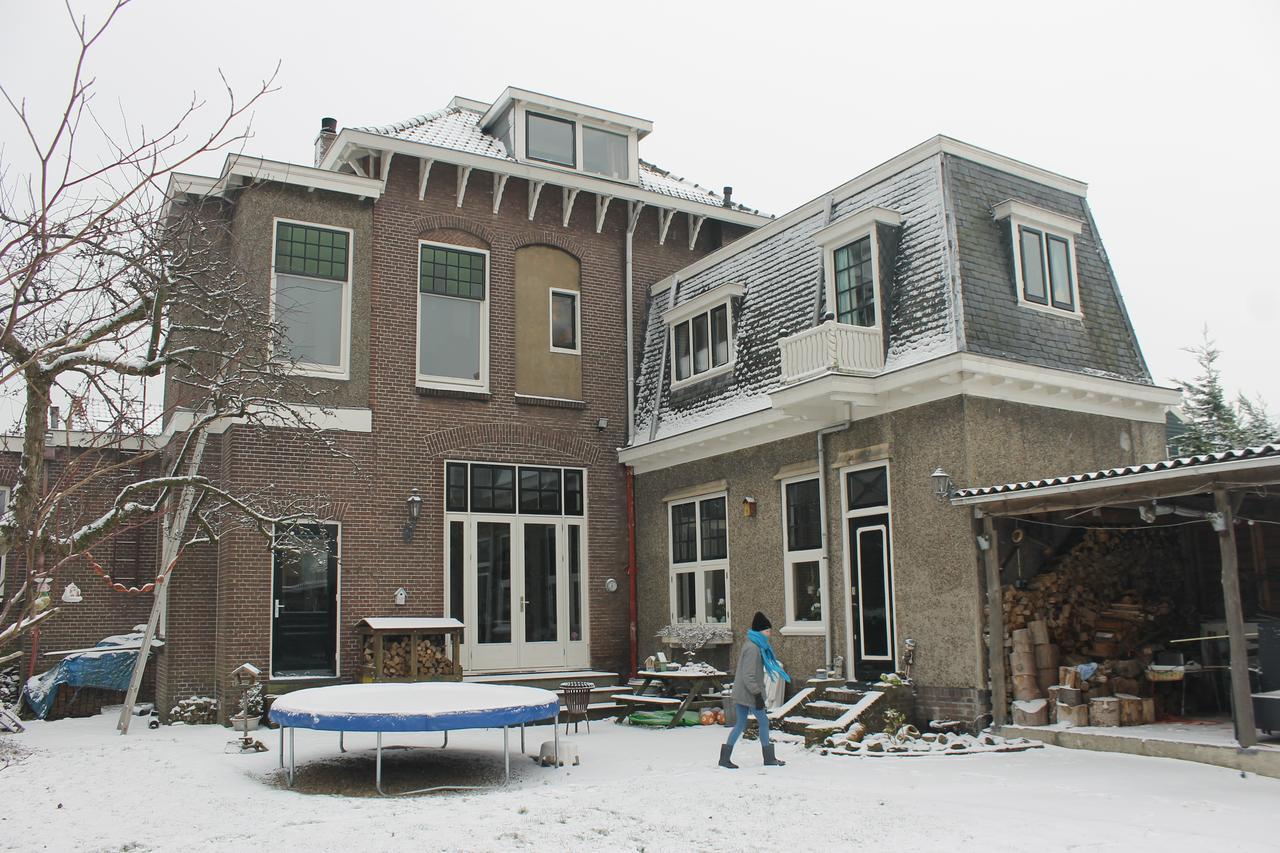 Bed and breakfast De Verkadekamer Zaandam Exterior foto