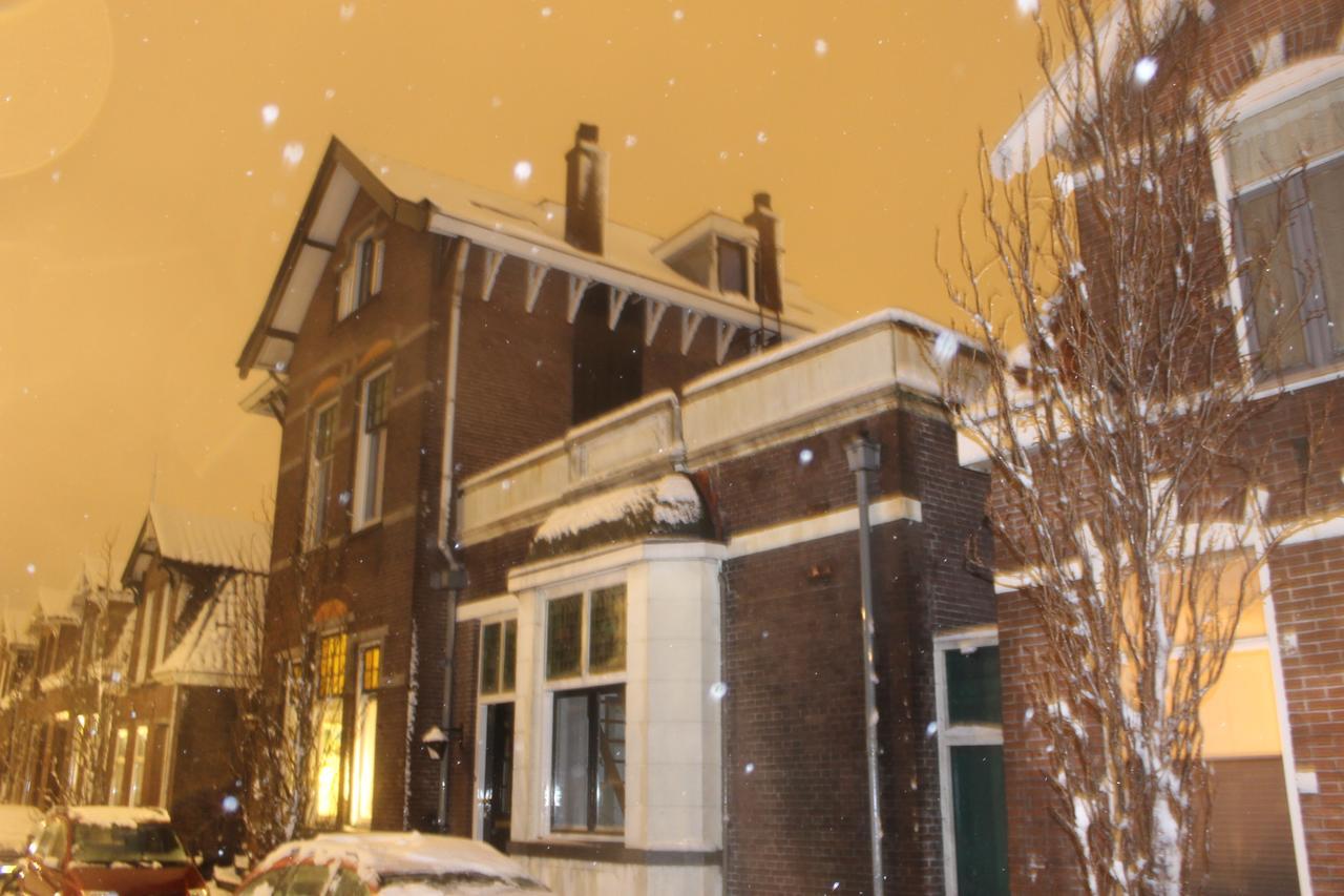 Bed and breakfast De Verkadekamer Zaandam Exterior foto